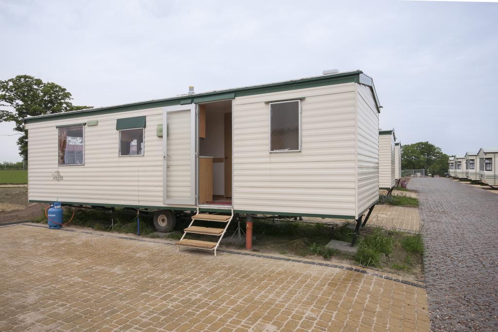 Вилла Cuma Camp Сарбиново Экстерьер фото